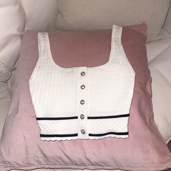 ‼️SOLD‼️ BABATON Sculpt Knit Button Top, Aritzia Size 2XS - Picture 5 of 9